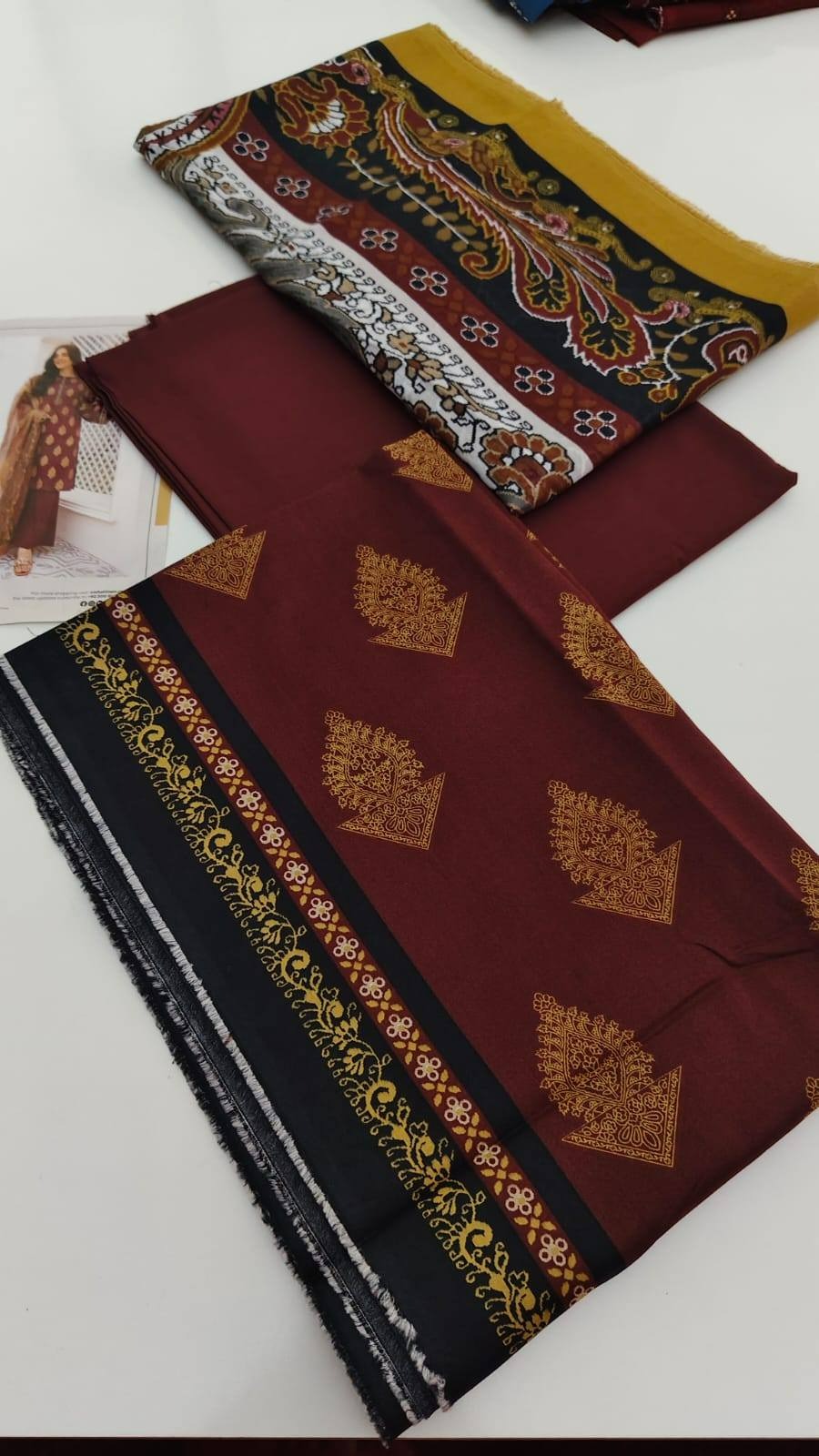 *Nishat 💯 original 3pc lawn suit* Digital printed lawn shirt 3meter Digital printed voil dupata 2.5 meter Plain dyed cambric lawn trouser