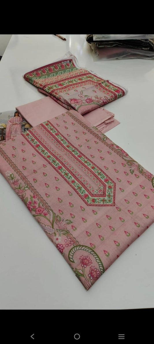 *Mausummery 💯 original 3pc suit* Digital printed lawn shirt Digital printed voil dupata Dyed trouser